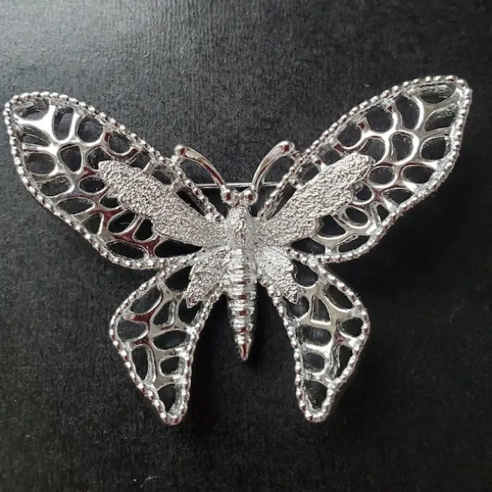 Vintage 1971 Sarah Coventry Madame Butterfly Brooch
